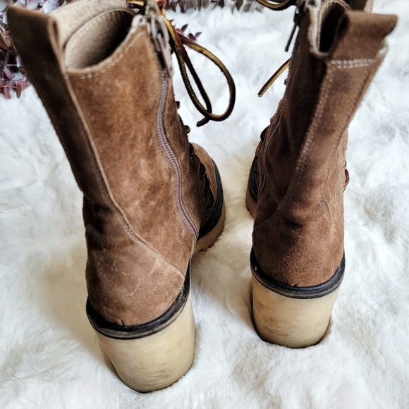 💋LAST CHANCE💋 Free People Suede Lace Up Lug Sole Platform Boots size 8.5 EU 39 - Picture 6 of 9